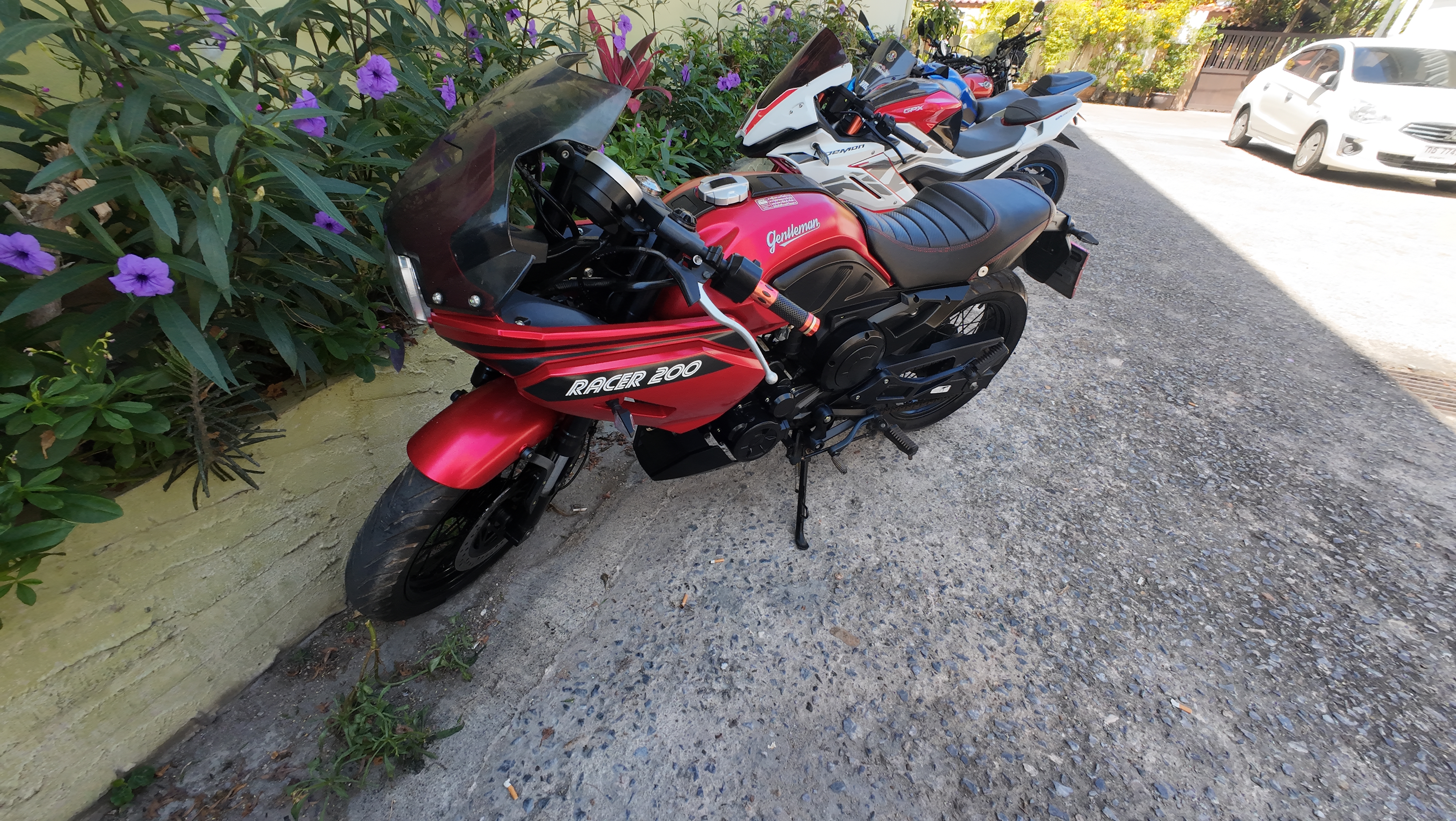 Gentleman Racer 200cc